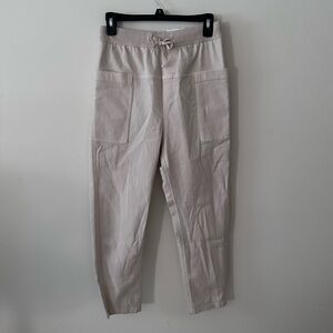 NWT Zara the slim cargo pants in beige women’s size XS